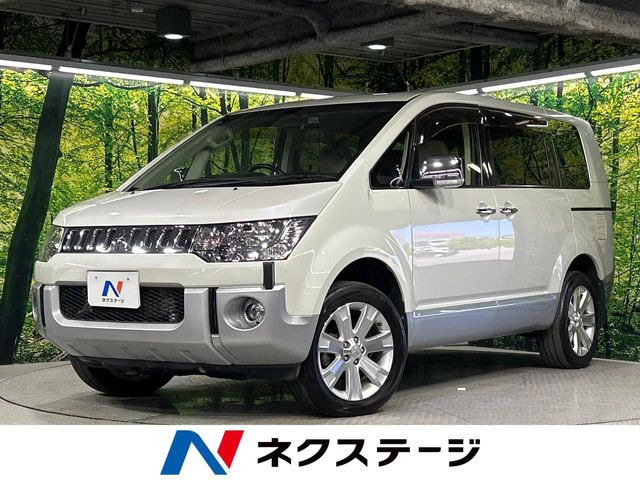 デリカD:5 2.2 D プレミアム 4WD 