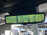 【デジタルインナーミラー】後席の大きな荷物や同乗者で後方が確認しづらい時でも安心!カメラが撮影した車両後方の映像をルームミラー内に表示。クリアな視界で状況の確認が可能です!