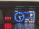 車両情報や燃費データを見やすく表示。