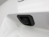 バックの苦手な初心者や女性にうれしいバックモニター 運転席の死角になる真後ろが確認できます。 (^^♪