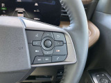 オーデイオやナビのコントロールができるスイッチ、運転中は手を放さず手元で操作可能なんです!