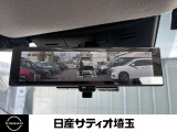 カメラに切り替えができる、バックミラー、後席に人が乗っていても後方の視界を確保しています