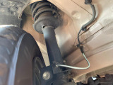 お車を安心してお乗りいただく為には、足回りの定期点検が欠かせません。サービスサポート(有償保証)では無料点検もご提供しており、安心のカーライフをお過ごしいただけるサポート体制が整っています。