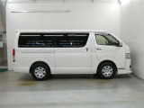 この度は、当社の展示車をご覧いただきまして、誠に有難うございます。自信をもってお勧めできる車となりますので、ごゆっくりご覧頂きたいと思います。