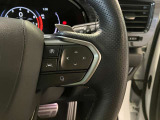 ミリ波レーダーとカメラを組み合わせたLEXUS Safety System。長距離の高速走行が快適になる、全車速追従型のレーダークルーズコントロールに対応しています。