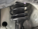 お車を安心してお乗りいただく為には、足回りの定期点検が欠かせません。サービスサポート(有償保証)では無料点検もご提供しており、安心のカーライフをお過ごしいただけるサポート体制が整っています。