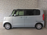 オプションになりますが、ボディーコーティングもご用意しております。新車の輝きに近づき、洗車などのお手入れも楽になりますよ。