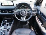 乗る人へのストレスを低減させ、長距離の移動でも疲れにくい車を目指して創られた、すべてが新しく生まれ変わったマツダの車をぜひ体験してください!