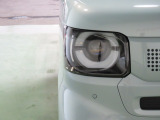 LEDヘッドライトは、点灯の瞬間から光量を発揮し、突然暗くなるトンネルなどでの安定感を高めます。