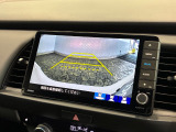 【バックカメラ】リバースにするだけで映ります、後方の安全確認や、狭い駐車場での車庫入れ、雨の日や夜間など視界の悪い時に便利です!安全にバックする為には欠かせない装備です。