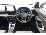 スタイリッシュなインパネ周りです!運転の際、常に目にする部分は、シックにまとめた飽きの来ないデザインが人気です!