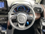 【純正革巻きステアリング】上質な革を使用することで、手にしっかり馴染みとても運転しやすいハンドルです♪