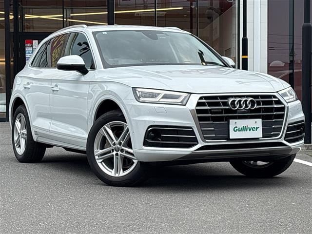 Q5 45 TFSI クワトロ スポーツ 4WD 4WD 本革シート