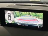 【360&deg;ビューモニター】専用のカメラにより、上から見下ろしたような視点で360度クルマの周囲を確認することができます☆死角部分も確認しやすく、狭い場所での切り返しや駐車もスムーズに行えます。