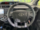 インテリアに合わせたデザインのステアリングは、運転される方のことも考え、運転しやすい形状、大きさです。是非一度、実際に触ってお確かめください。