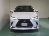明度の高いLEDヘッドライトで、夜間の運転も安心です。