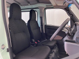 運転席広々