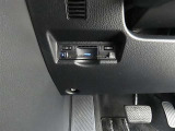 ETC!料金所も止まる事無くスイスイです!窓を開ける必要も無いので雨や花粉、排気ガスの浸入もありません!今や必需品ですネ!