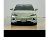 カー・オブ・ザ・イヤー各賞の受賞を記念して登場した特別限定車「BYD SEAL Edition Pale Green」。RWD仕様のこちらのお車は、全国限定30台のうちの1台です。