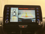 全周囲カメラ付きで車庫入れも安心ですね。