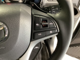 追従型クルーズコントロール付!高速道路走行時にアクセルやブレーキを操作することなく、前方車との車間距離を保つよう自動で車速をコントロールします。