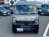 同一車両に複数のお客様から同時にご検討・ご来店が重なる場合がございます。その際は大変恐縮ですがご来店時刻の早いお客様(先着順)を優先してご案内・ご契約とさせていただきますのであらかじめご了承ください。
