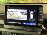 便利な3ビュー切り替え、ガイド線表示付きのバックカメラです!後退時、後方の視界をサポートします!