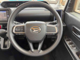 痛みの出やすい運転席シートの角、フロアマット、座面、ともに良好です