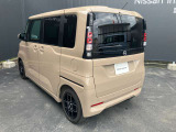 紫外線をカットし車内のプライバシーも守ってくれるプライバシーガラスも装備