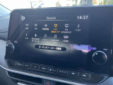 様々なオーディオソースがございます。運転中に好きな音楽を聴くことが可能です。