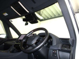 見通しのよいすっきりとした視界で、誰でも運転しやすいです。運転のしやすさは疲れにくさにも繋がりますよ♪