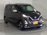 ご覧のように綺麗にクリーニングされており、とてもキレイなボディですよ。外装はもちろん内装も綺麗です。