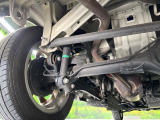 お車を安心してお乗りいただく為には、足回りの定期点検が欠かせません。サービスサポート(有償保証)では無料点検もご提供しており、安心のカーライフをお過ごしいただけるサポート体制が整っています。