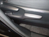 運転姿勢の微妙な調整ができ、自分にあったポジションで運転する事ができます。