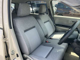 見通しのよいすっきりとした視界で、誰でも運転しやすいです。運転のしやすさは疲れにくさにも繋がりますよ♪