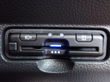 ■【ETC車載器】が装備されています。セットアップをしてお渡しとなり、ETCカードを差し込むだけで高速道路の利用が可能です。