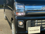 LEDヘッドライトは明るく暗い道も安心です。