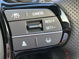 クルーズコントロールを装備しています。高速道路などで一定の速度で走ってくれるので運転が楽ですよ!速度を設定できますので、スピードの出しすぎにも注意できます。