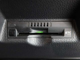ETC車載器付きです。高速道路の料金所もスムーズに通過できます。