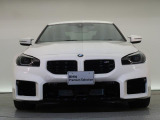 【キドニーグリル】BMWの代名詞。一目見ただけでBMWであると認識できる確固たるアイコンとして存在感を放ちます。