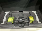 【パンク修理キット剤】こちらのお車にはパンク修理キット剤ついております♪