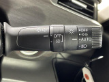 【オートライト(AUTO)】外の明るさをシステムが感知して、自動でヘッドライトが点灯します!ヘッドライトをつけ忘れを防ぐ便利機能です。