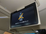 後席モニター装備!お出かけ時の渋滞でもお子様や同乗者の方が退屈しません♪