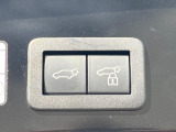 【パワーバックドア】スマートキーや運転席のボタンを押すだけでリアゲートが自動で開閉します!荷物を持っている時や、高い位置にあるバックドアを閉める際に便利な機能です♪