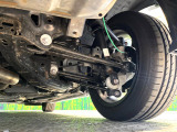 お車を安心してお乗りいただく為には、足回りの定期点検が欠かせません。サービスサポート(有償保証)では無料点検もご提供しており、安心のカーライフをお過ごしいただけるサポート体制が整っています。