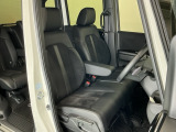 当車両は、次のお客様に気持ちよくお乗りいただくため、専門スタッフによる【徹底シートクリーニング】を施工済みです!