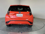 ハイブリッド車アクアオススメの1台です!