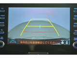 バックガイドモニターで、後方を確認しながら安心して駐車することができます。運転初心者も熟練者も必須の機能ですよ!