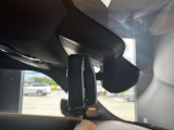 ETC車載器システム内蔵自動防眩ルームミラー ITSスポットによる渋滞情報受信サービスでは1000キロ先の渋滞情報まで網羅する事が可能です!