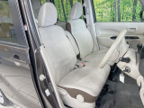 運転席シート廻りは使用感も少なく、良好な状態となっています。丁寧に使われていたことがよくわかりますね。